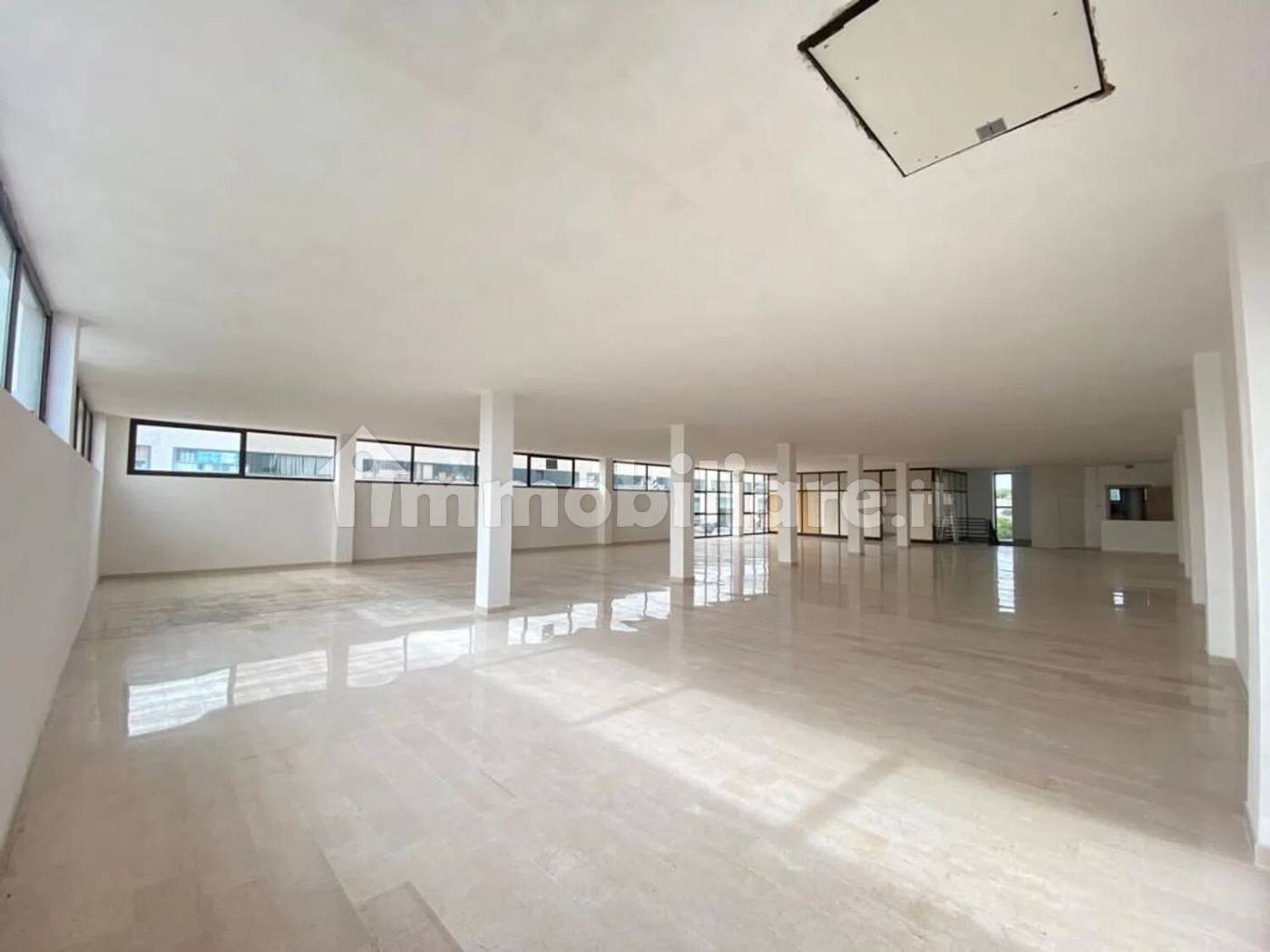 Capannone Commerciale 1.260mq su 3 Livelli - Via Arti e Mestieri Termoli - foto 35