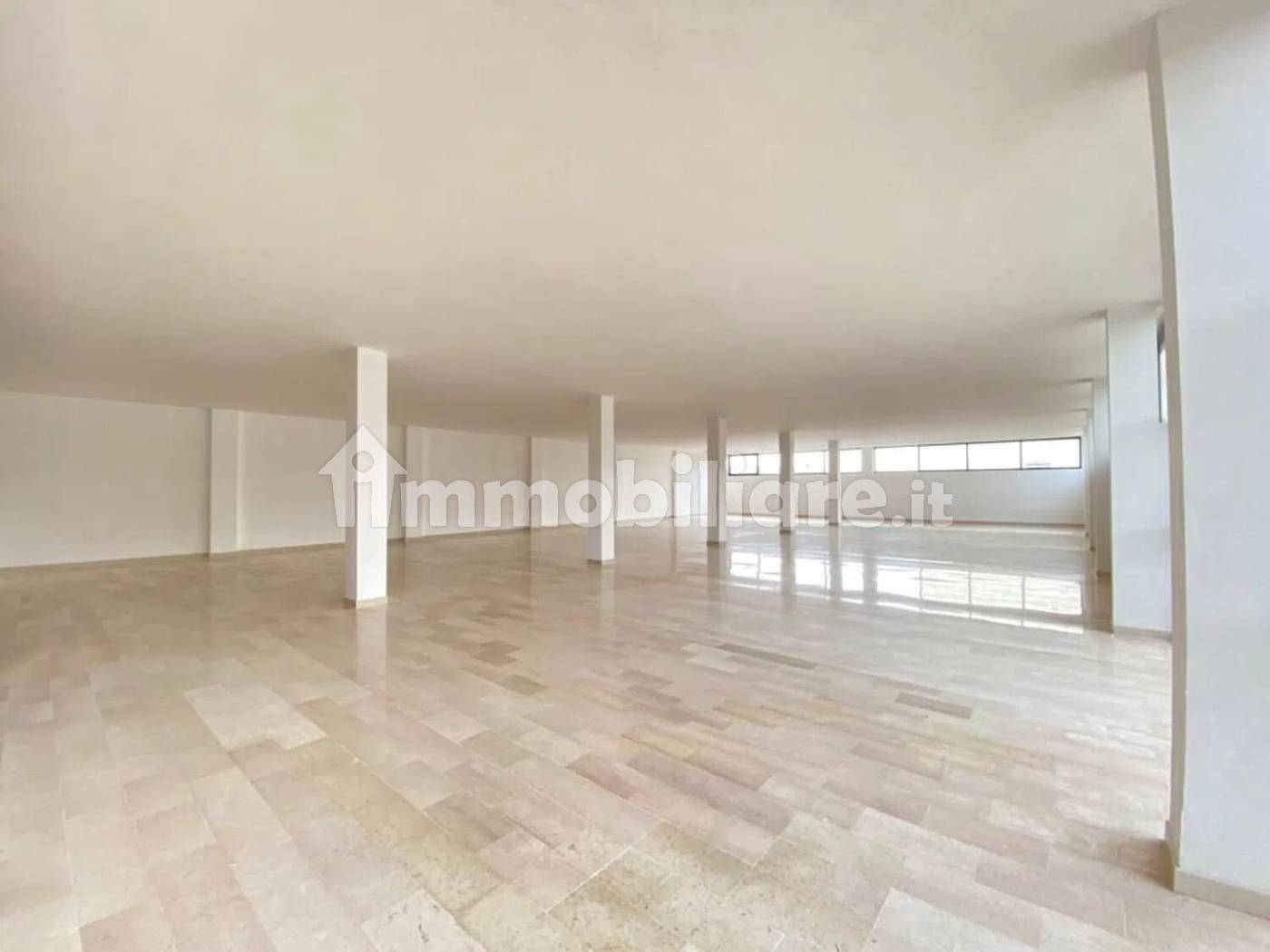 Capannone Commerciale 1.260mq su 3 Livelli - Via Arti e Mestieri Termoli - foto 37