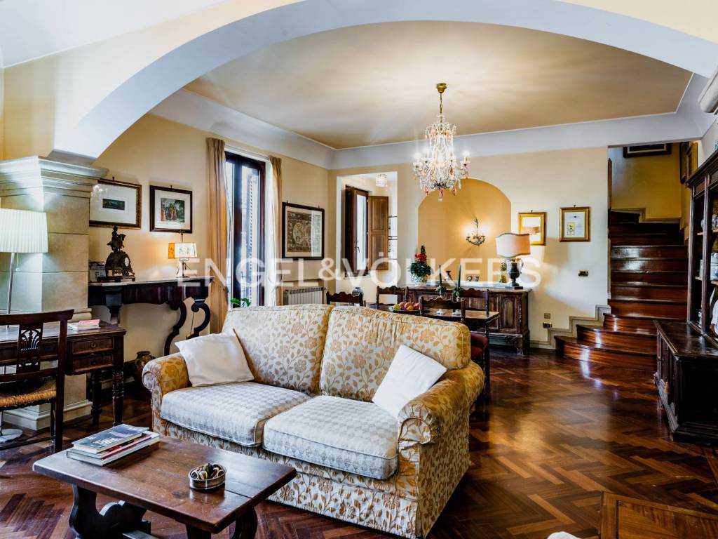 Salone