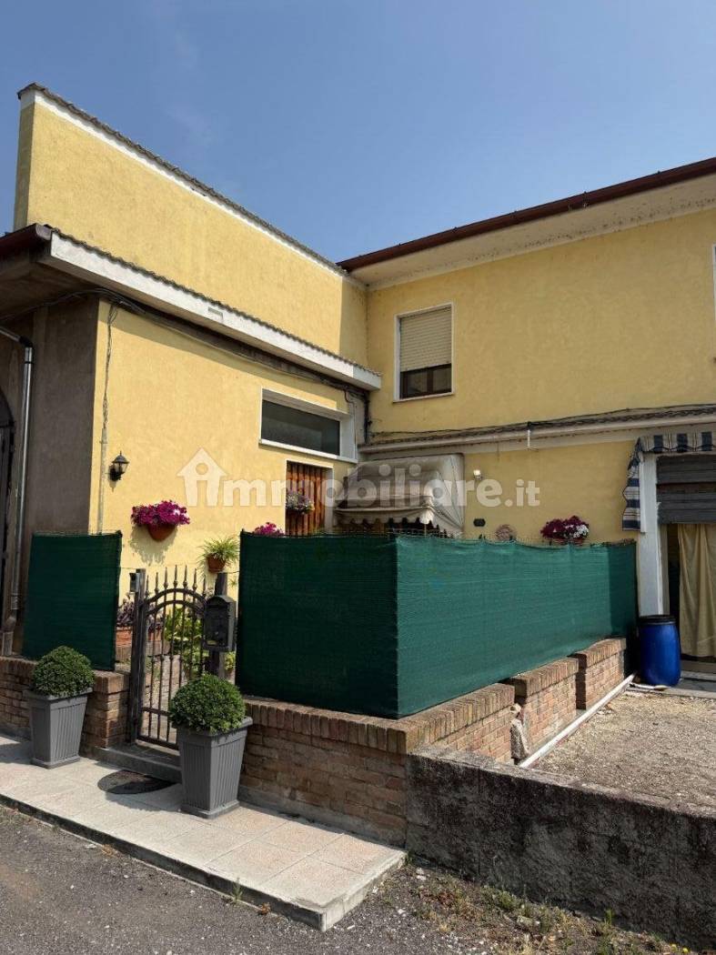 Casa indipendente in vendita a Borgo Mantovano