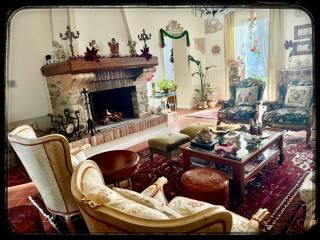 Salone