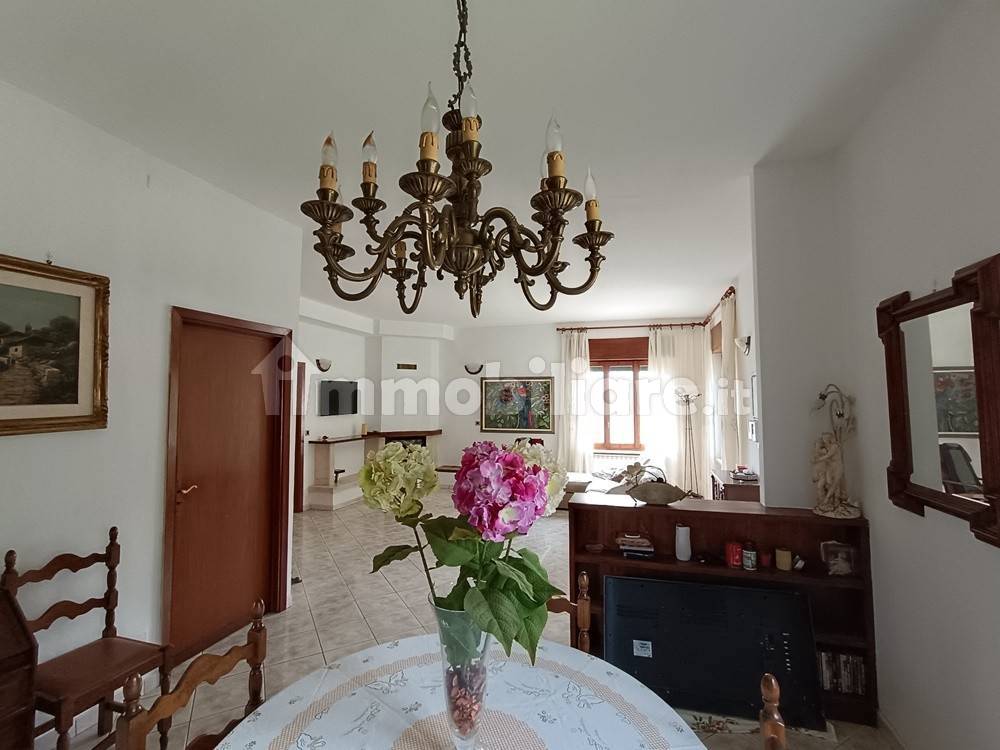 Salone