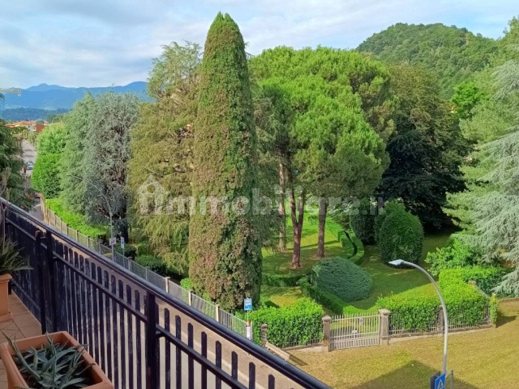 Vendita Appartamento Mozzo. Trilocale in via Alfredo Piatti. Buono ...