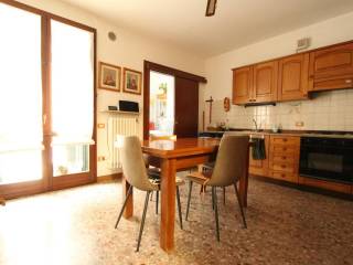 Single-family detached house via Antonio Salieri, San Michele Extra, Verona