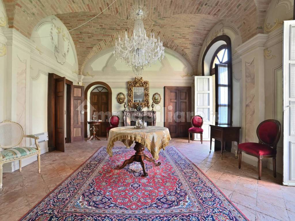 Salone