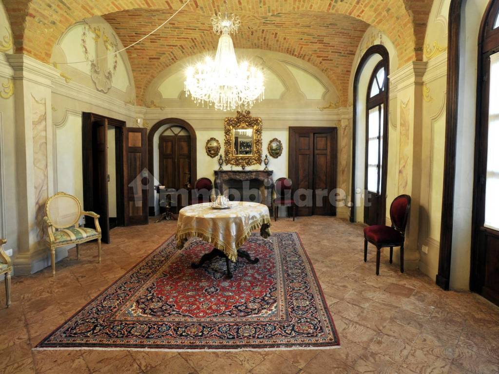 Salone