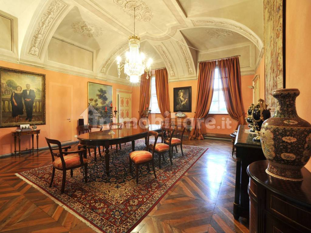 Salone