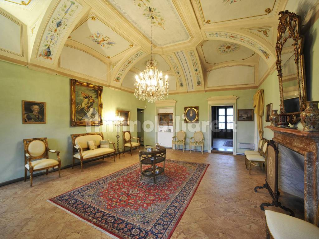 Salone