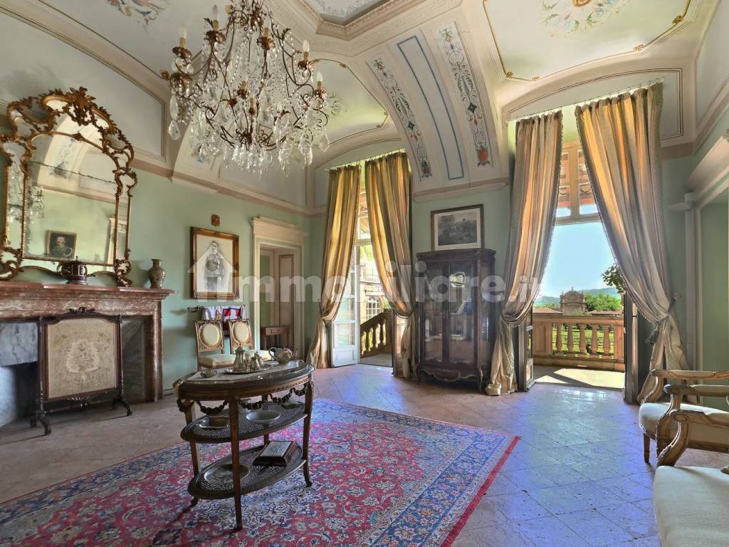 Salone