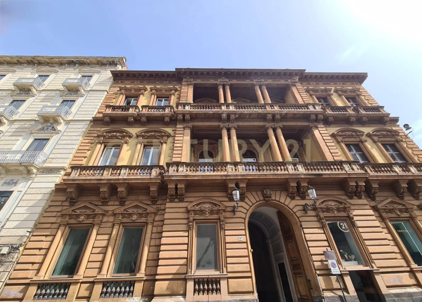 Palazzo - Edificio in vendita a Catania