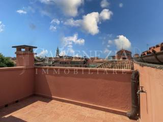 3-room flat Campo San Lorenzo, Santi Giovanni e Paolo - Santa Maria Formosa, Venice