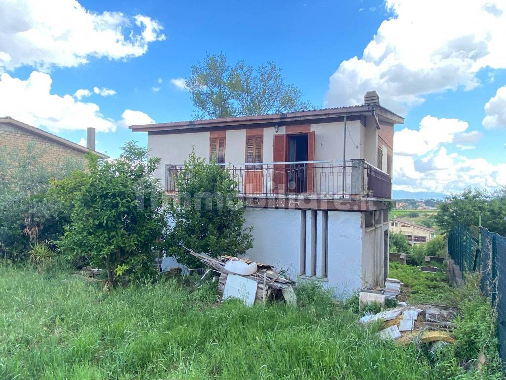 Villa unifamiliare via del Fosso di Sant'Andrea, Morena, Roma