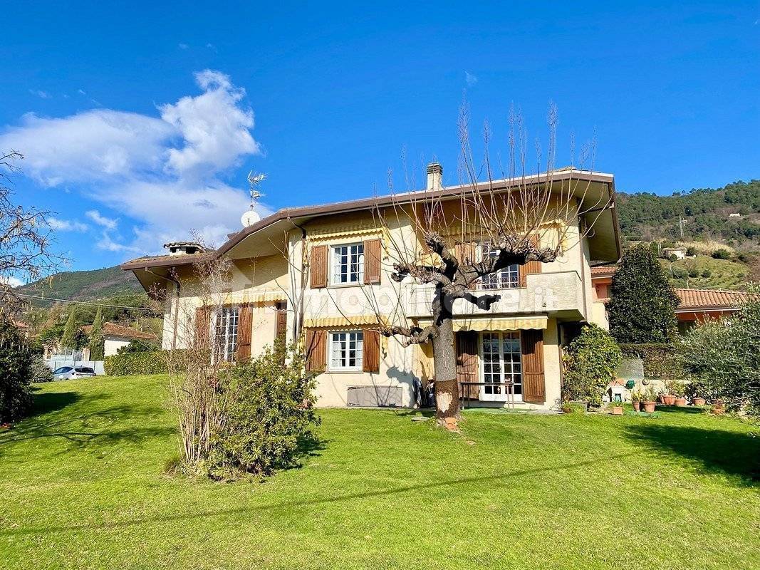 Villa in vendita a Pietrasanta