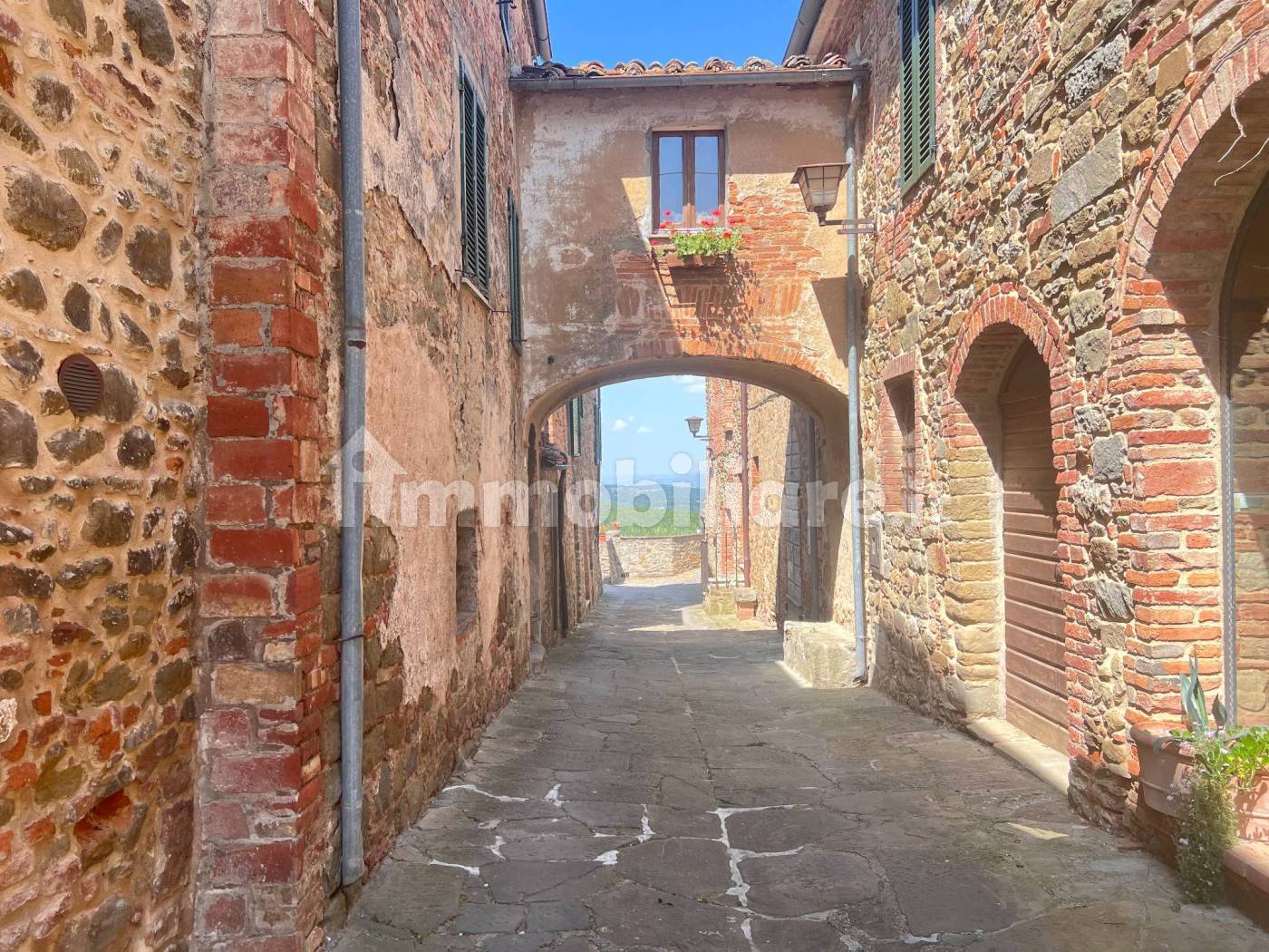 Casa indipendente in vendita a Sinalunga