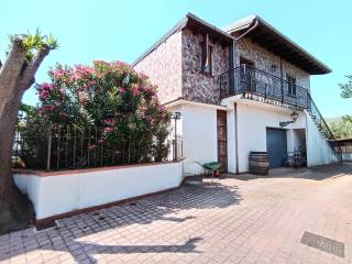 Apartment in villa, good condition, 100 m², Pallavicino - Villaggio Ruffini, Palermo