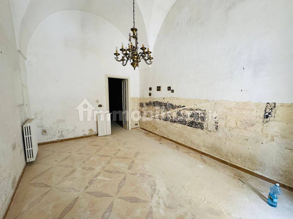Salone