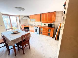 4-room flat piazza Ottocalli, San Carlo All'Arena, Naples