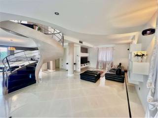 Salone
