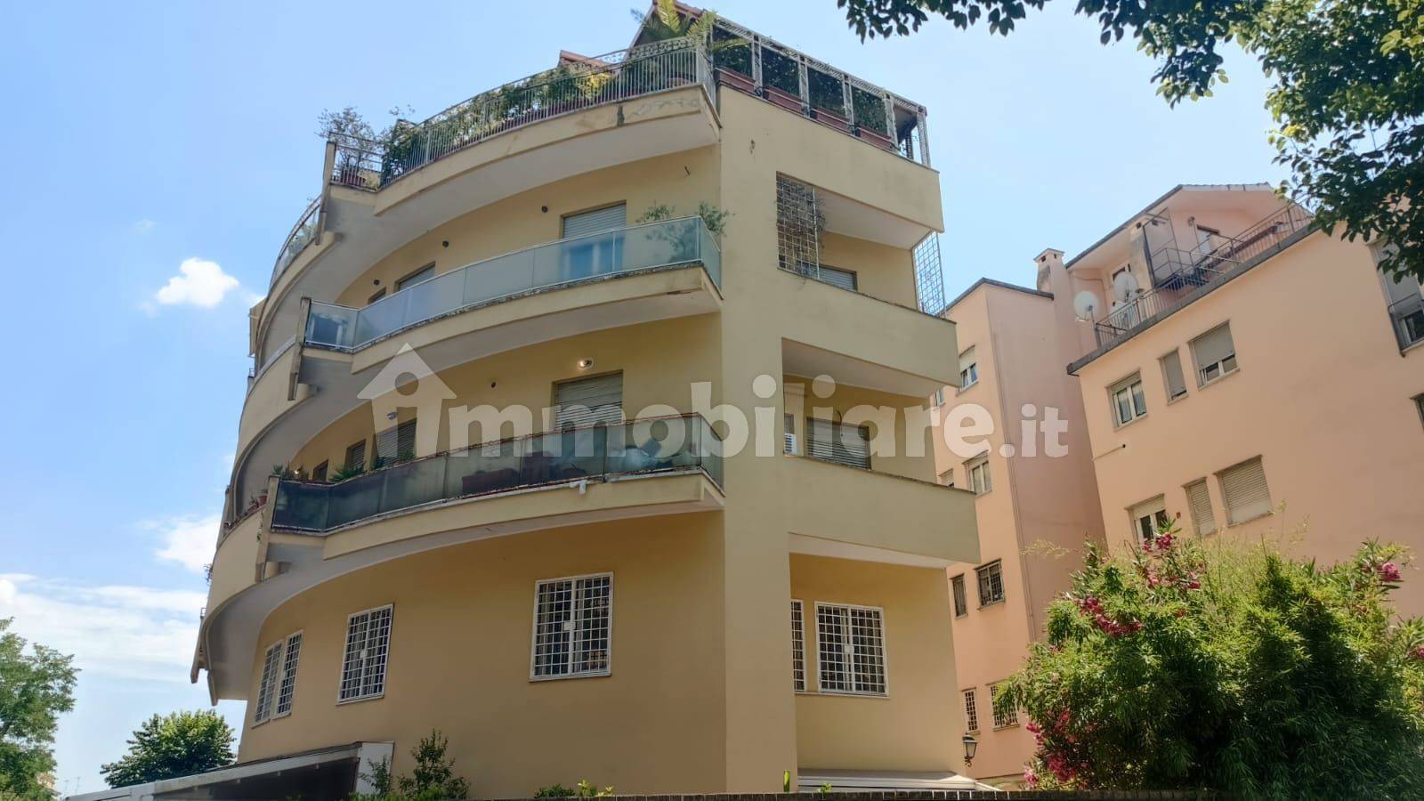 Appartamento in vendita a Roma