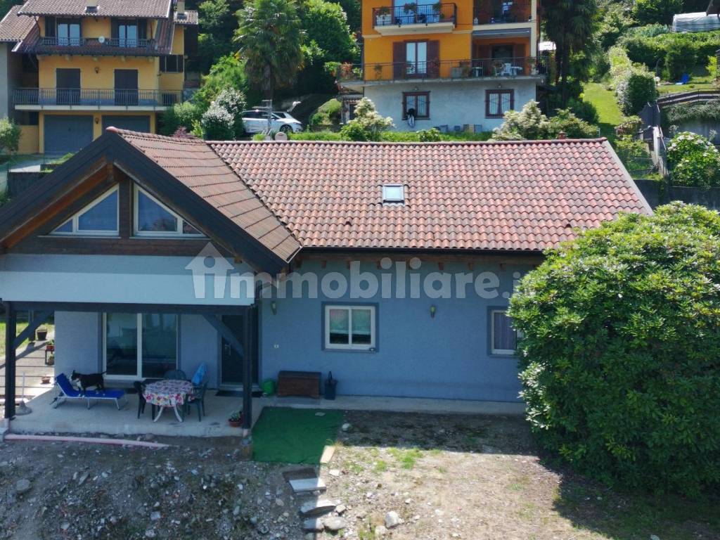 Vendita Villa unifamiliare Baveno. Buono stato, posto auto, con ...