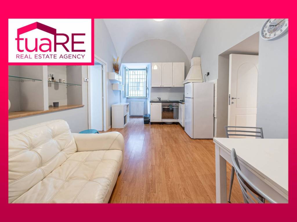 Bilocale via Marmorata, Testaccio, Roma