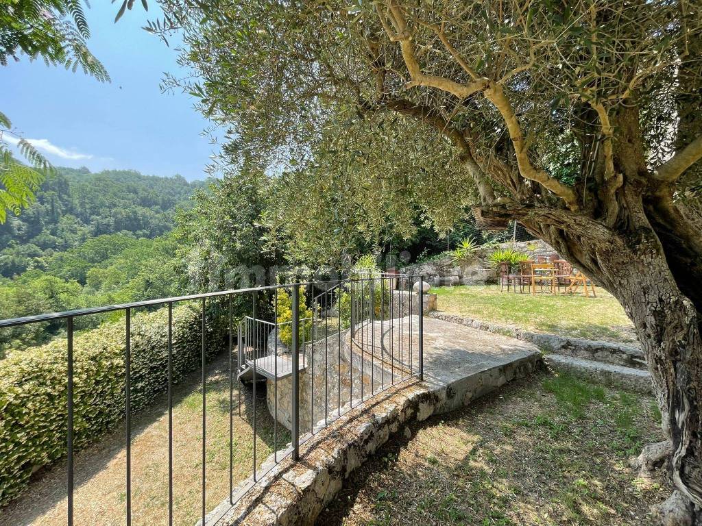 vendita-casale-in-contrada-cuc-arpino-da-ristrutturare-posto-auto