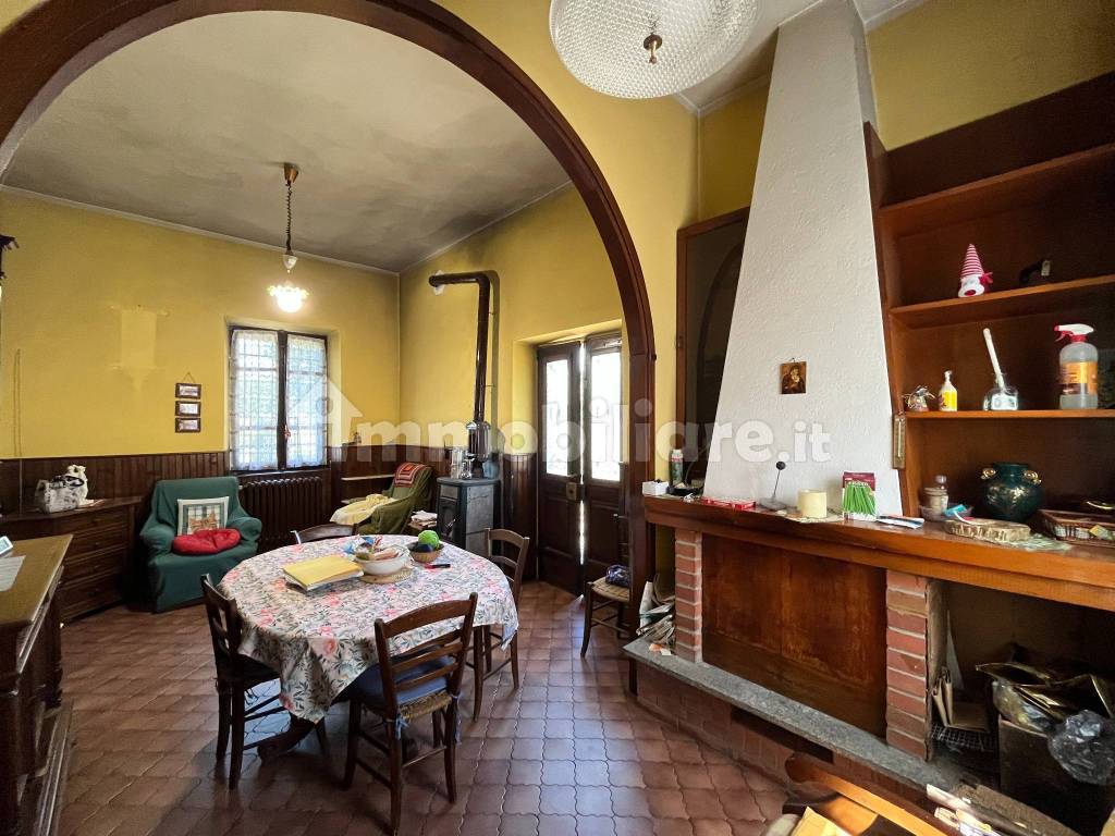 Salone