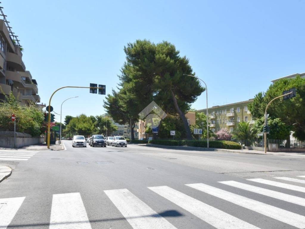 Vendita Appartamento in viale Armando Diaz 72. Cagliari. Da ristrutturare,  piano terra, posto auto, rif. 121827828