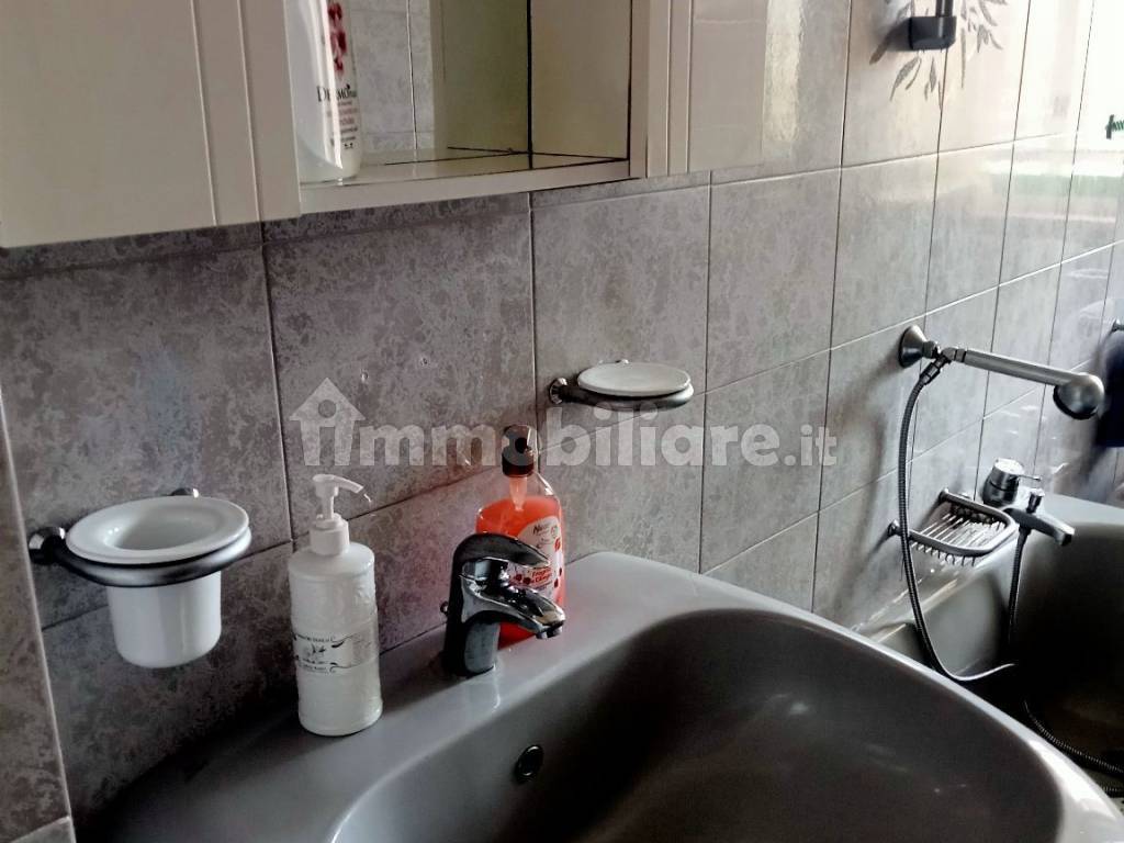 Posto letto in doppia in Parella, foto 5 di 6