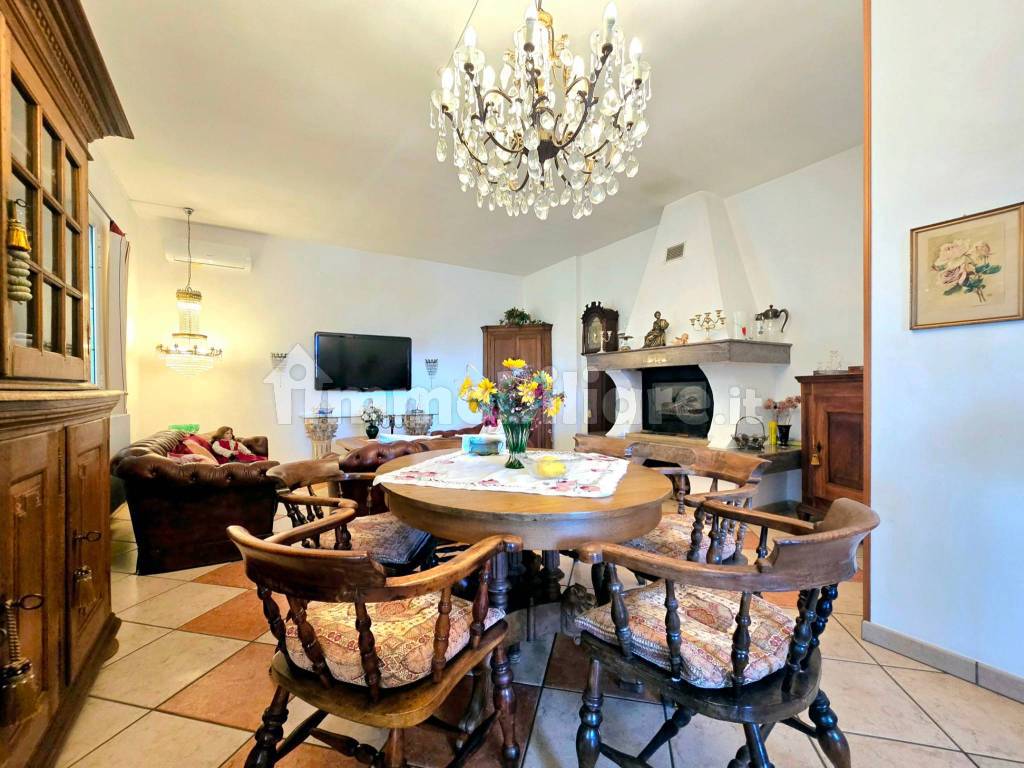 Salone