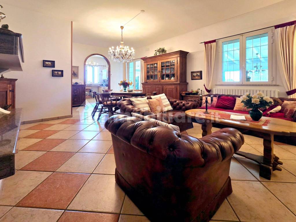 Salone