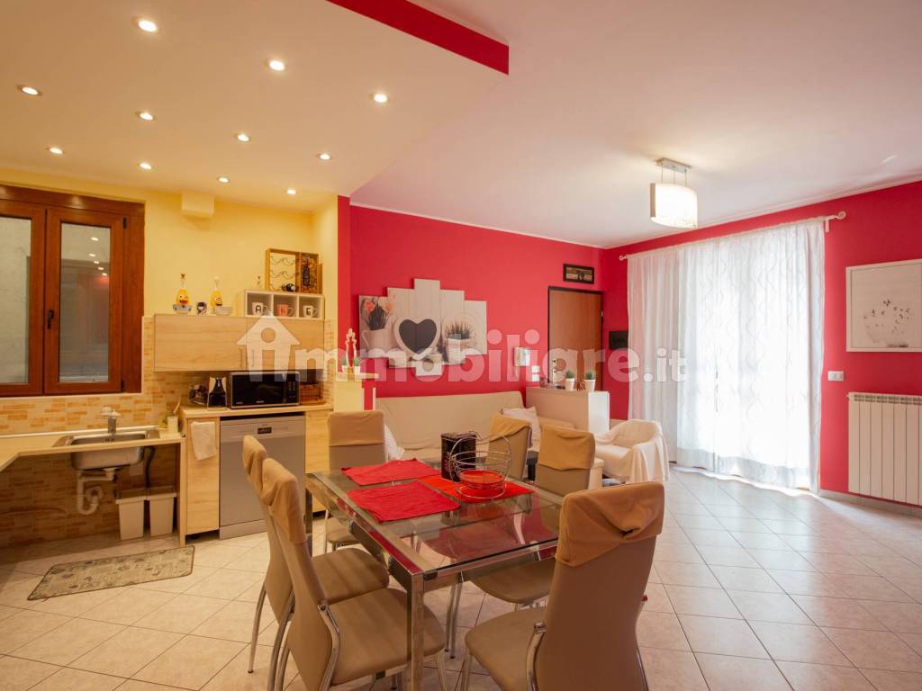 Vendita Appartamento Corbetta. Quadrilocale in via Dei Badilanti 25 ...