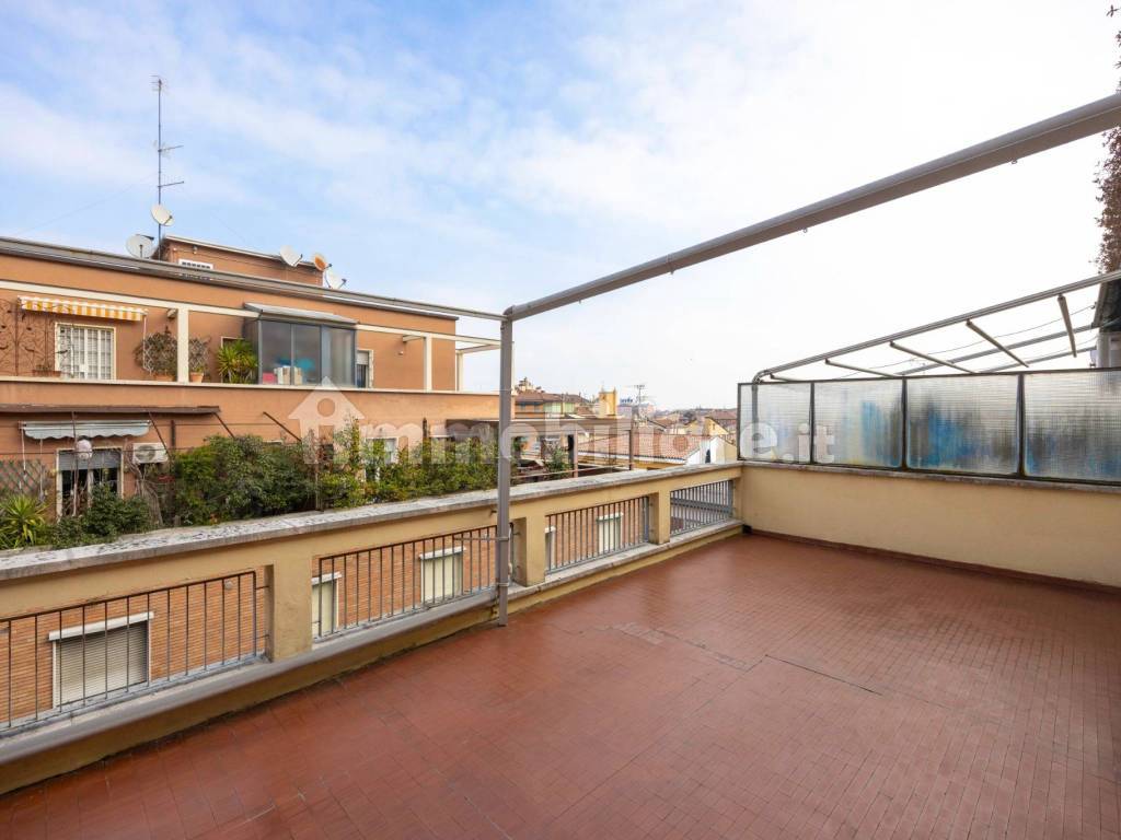 Vendita Attico Bologna. Buono stato, con terrazza, rif. 121972160
