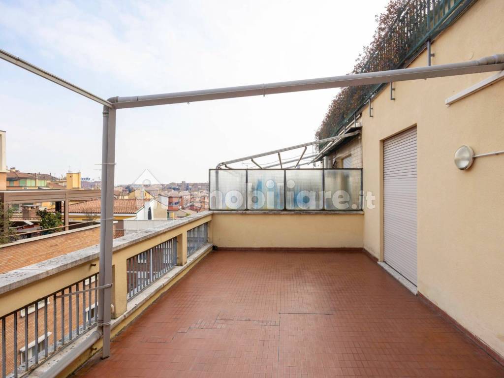 Vendita Attico Bologna. Buono stato, con terrazza, rif. 121972160