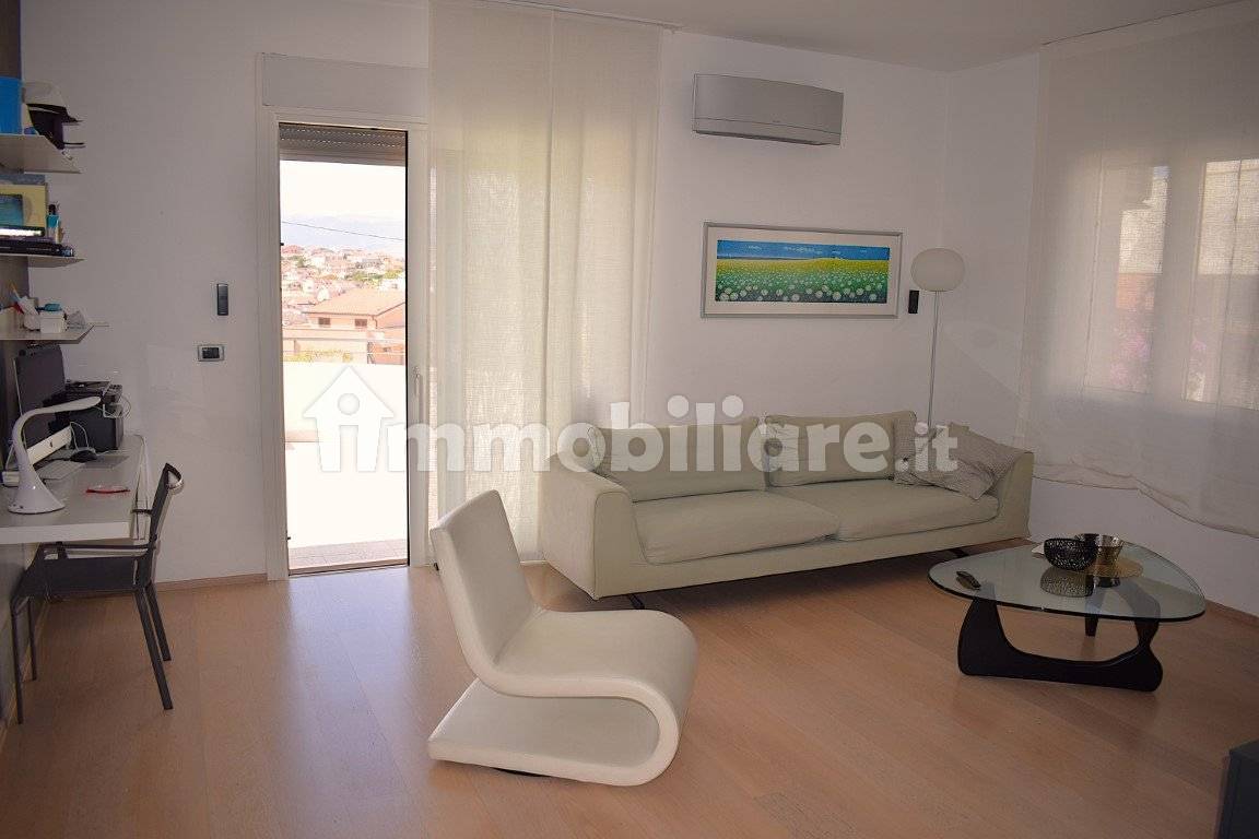 Apartment in Villa in Pescara, Strada Pandolfi - 3