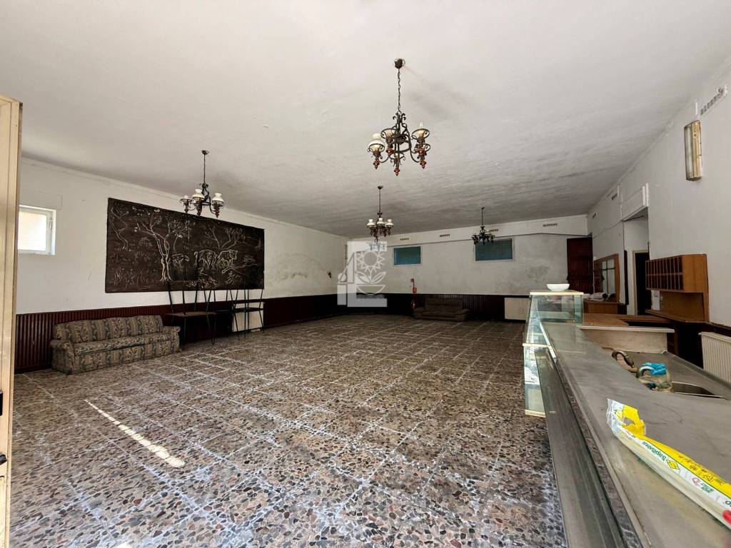 Salone