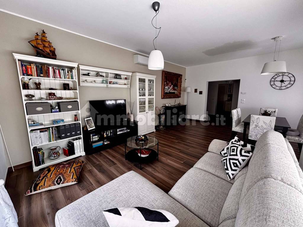 Salone