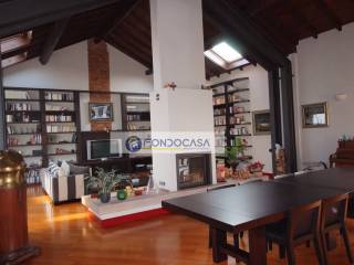 Salone