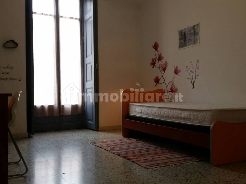 Stanza singola in Centro, foto 2 di 4