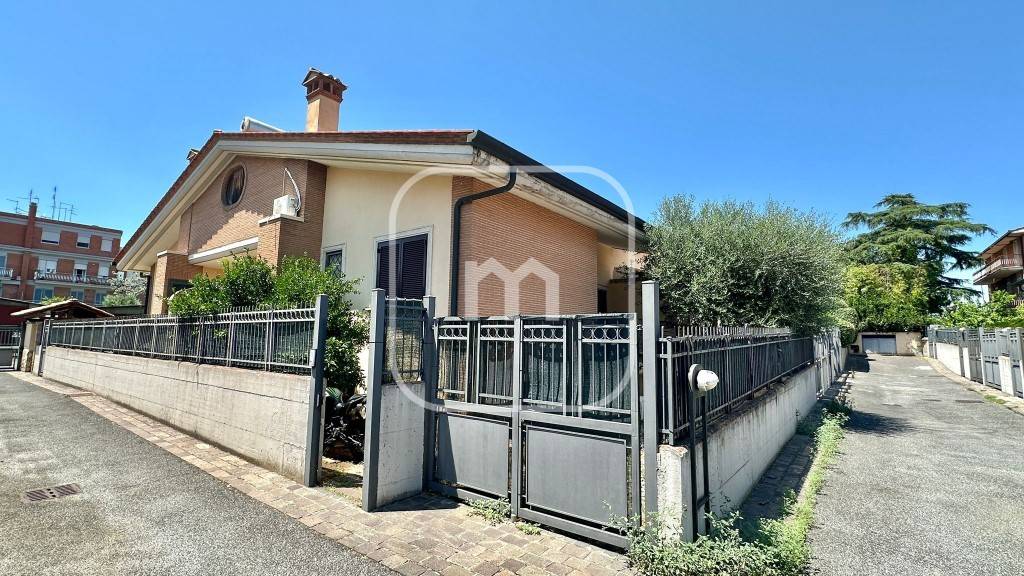 Villa in vendita a Roma