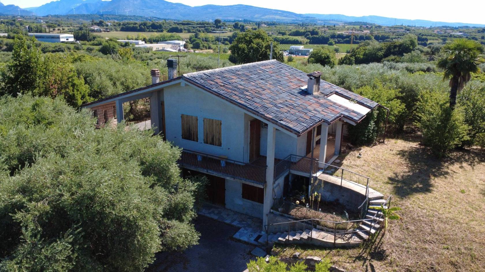 Villa in vendita a Bardolino