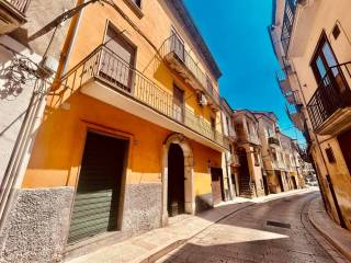 Zona
