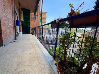 3-room flat via I traversa DIVISIONE SIENA, Fuorigrotta, Naples