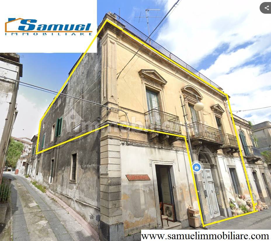 Palazzo - Edificio in vendita a Giarre