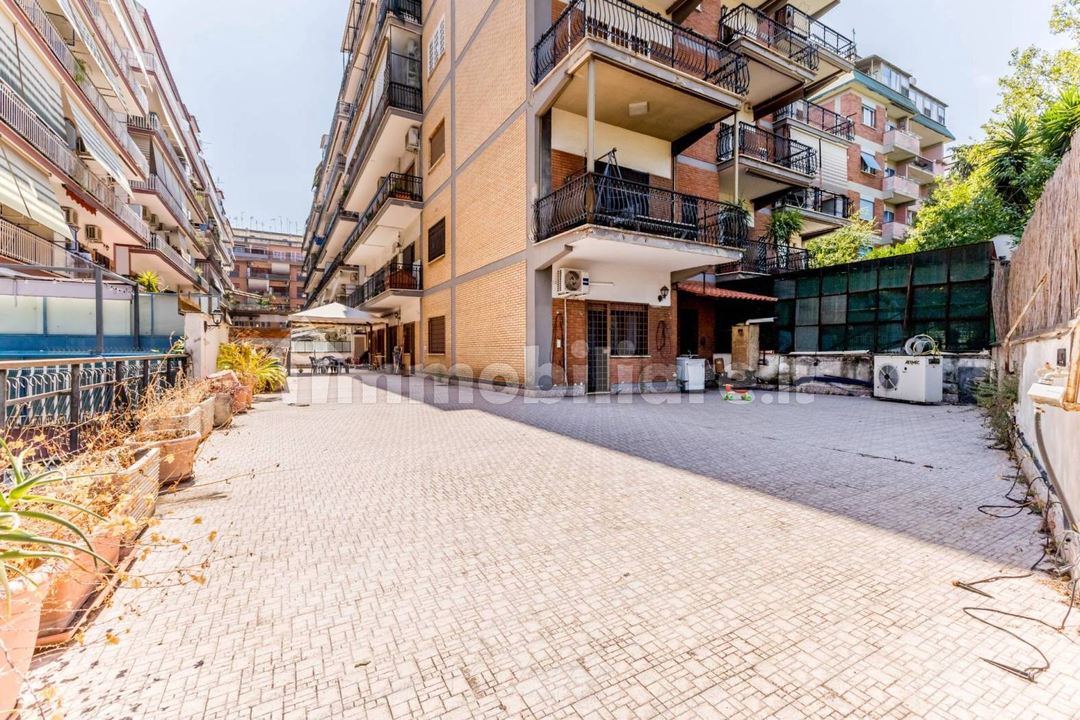 Appartamento in vendita a Roma