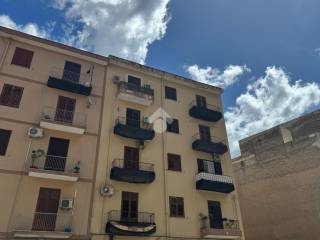 4-room flat via brancaccio, Settecannoli, Palermo