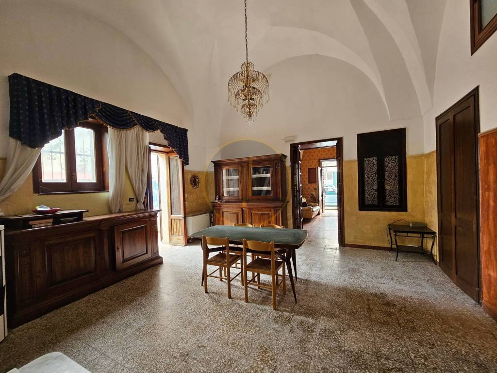 Salone