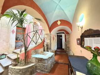Salone