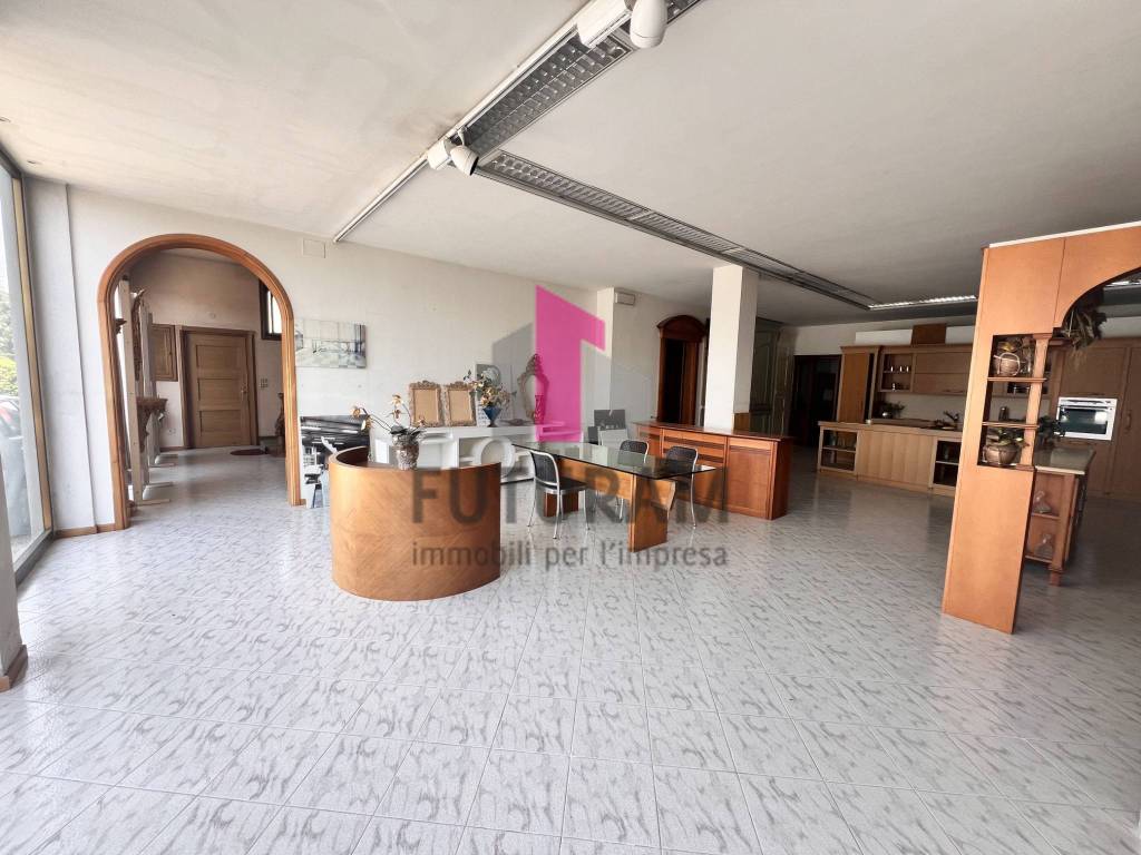 Interno non residenziale