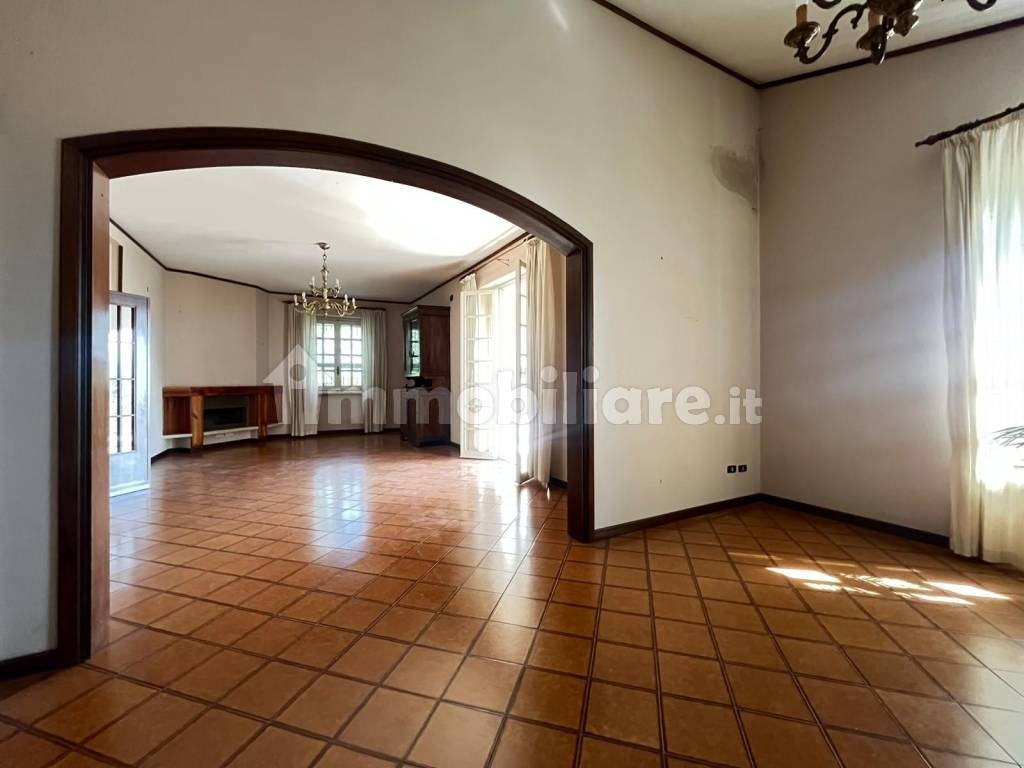 Salone